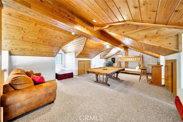 Detail Gallery Image 38 of 61 For 40034 Lakeview Dr, Big Bear Lake,  CA 92315 - 4 Beds | 3/1 Baths