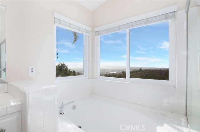 Detail Gallery Image 22 of 29 For 19525 Dorado Dr, Lake Forest,  CA 92679 - 3 Beds | 2/1 Baths