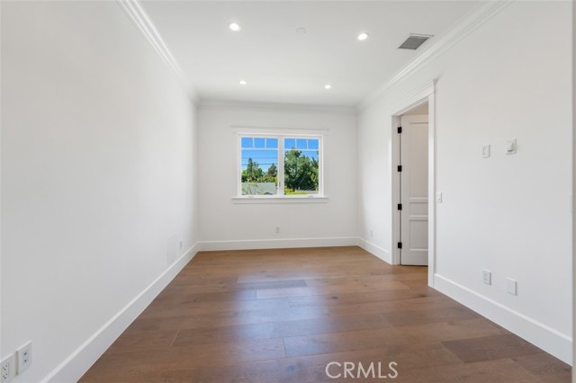 Detail Gallery Image 30 of 59 For 20701 Dumont St, Woodland Hills,  CA 91364 - 8 Beds | 9 Baths