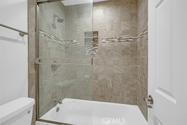 Detail Gallery Image 16 of 31 For 1596 Honeydale Ct, Upland,  CA 91786 - 3 Beds | 2 Baths