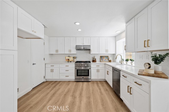 Detail Gallery Image 11 of 39 For 5731 5731 Applecross, Riverside,  CA 92507 - 3 Beds | 2/1 Baths