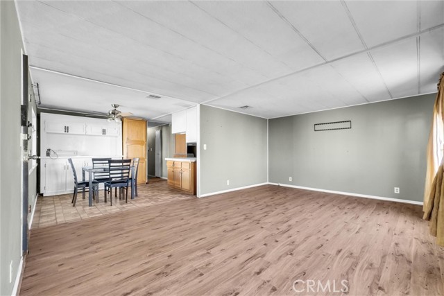 Detail Gallery Image 5 of 22 For 716 N Grand Ave. #D7,  Covina,  CA 91724 - 2 Beds | 2 Baths