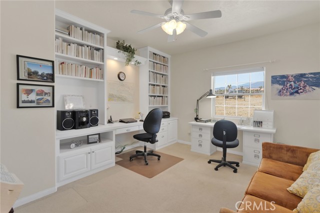 Detail Gallery Image 3 of 43 For 460 Solano Rd, Pinon Hills,  CA 92372 - 4 Beds | 3/1 Baths