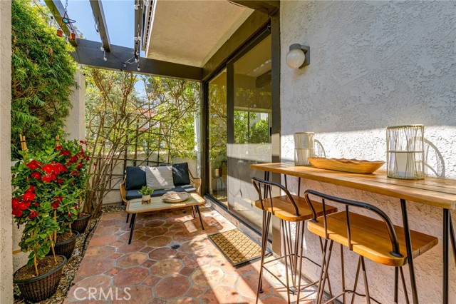 Detail Gallery Image 19 of 47 For 1550 Michael Ln, Pacific Palisades,  CA 90272 - 3 Beds | 3/1 Baths