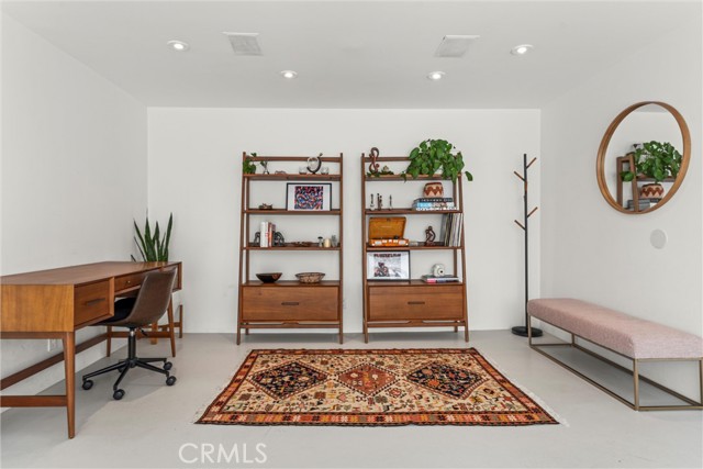 1230 Horn Avenue, West Hollywood CA: https://media.crmls.org/medias/67d56f4d-b52e-439a-81c1-b90381d0fd8e.jpg