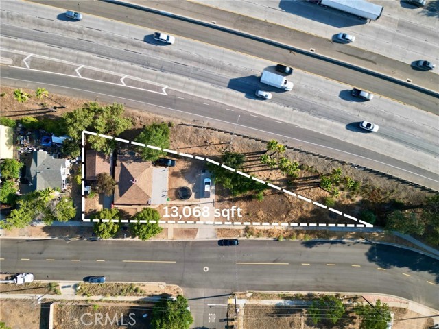 207 E 5th Street, Beaumont CA: https://media.crmls.org/medias/67d57461-6160-4ed1-b543-9258264e967a.jpg