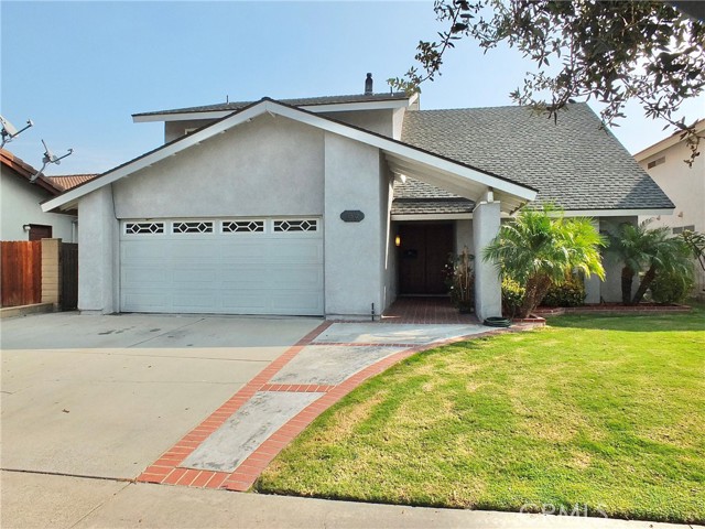 Detail Gallery Image 1 of 1 For 17512 Mapes Ave, Cerritos,  CA 90703 - 5 Beds | 2/1 Baths