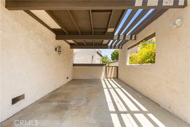 Detail Gallery Image 4 of 39 For 1693 S Heritage Cir, Anaheim,  CA 92804 - 3 Beds | 2 Baths