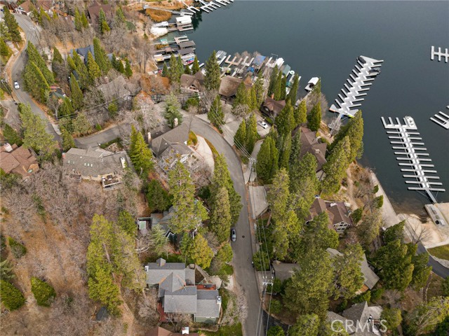 Detail Gallery Image 5 of 52 For 27516 West Shore Rd, Lake Arrowhead,  CA 92352 - 4 Beds | 4 Baths