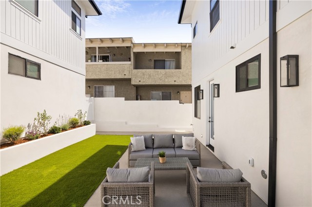 2111 Clark, Redondo Beach, California 90278, 4 Bedrooms Bedrooms, ,5 BathroomsBathrooms,Residential,For Sale,Clark,SB26059120 2111 Clark, Redondo Beach, California 90278, 4 Bedrooms Bedrooms, ,5 BathroomsBathrooms,Residential,For Sale,Clark,SB26059120