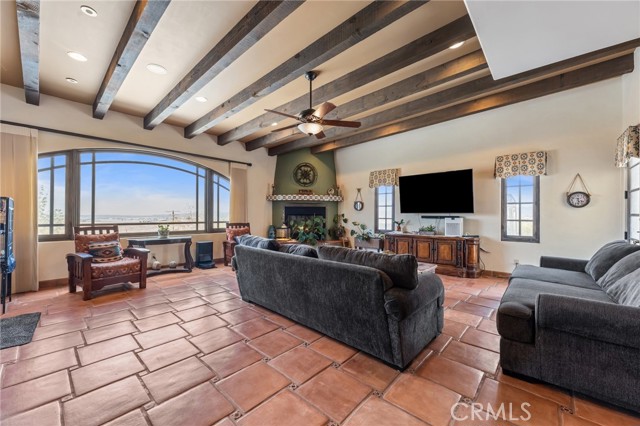 9075 Mesa Vista Street, Apple Valley CA: https://media.crmls.org/medias/67d757f8-497d-4ecd-a2be-0eed6144bb11.jpg