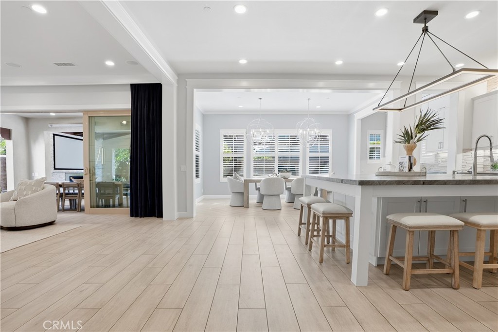 MLS #OC25270445 image #9