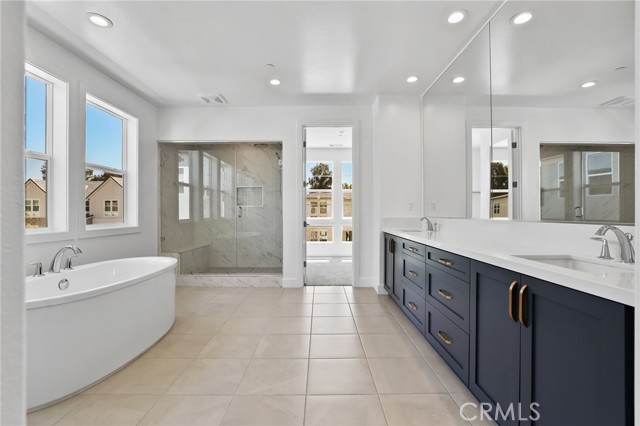 Detail Gallery Image 24 of 39 For 171 Riverbend, Lake Forest,  CA 92630 - 5 Beds | 5/1 Baths