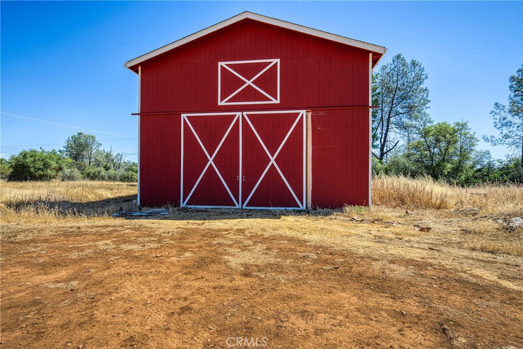 https://media.crmls.org/medias/67d8f5e1-24eb-44cf-aa85-1af4f928b0a3.jpg?preset=X-Large