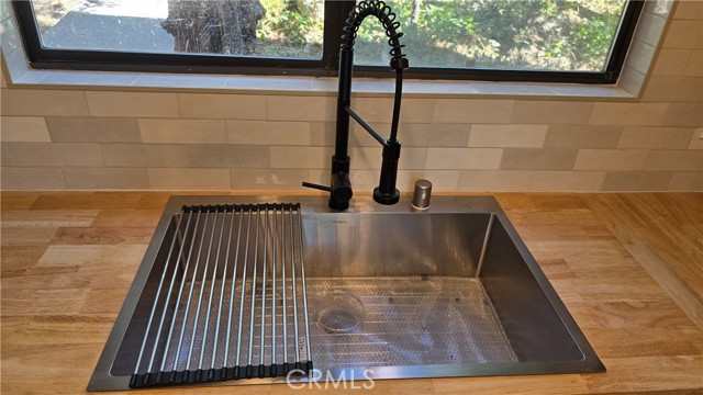 Detail Gallery Image 19 of 50 For 695 Grass Valley Rd, Lake Arrowhead,  CA 92352 - 3 Beds | 2 Baths