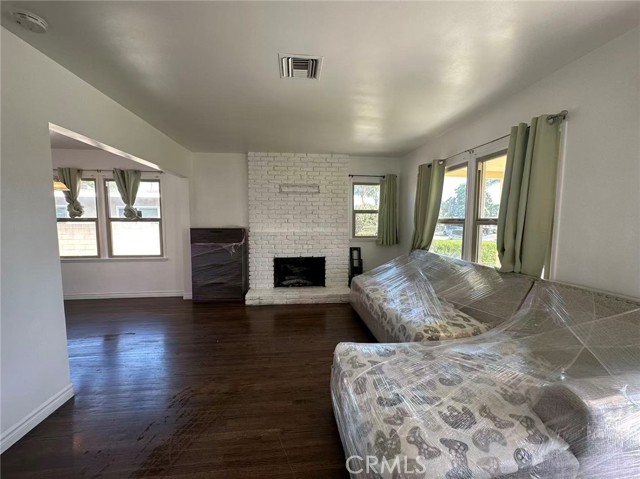 2323 West Cedarwood photo 3