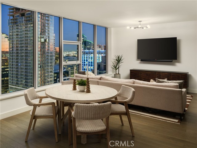 Detail Gallery Image 8 of 50 For 1388 Kettner Bld #2803,  San Diego,  CA 92101 - 2 Beds | 2 Baths