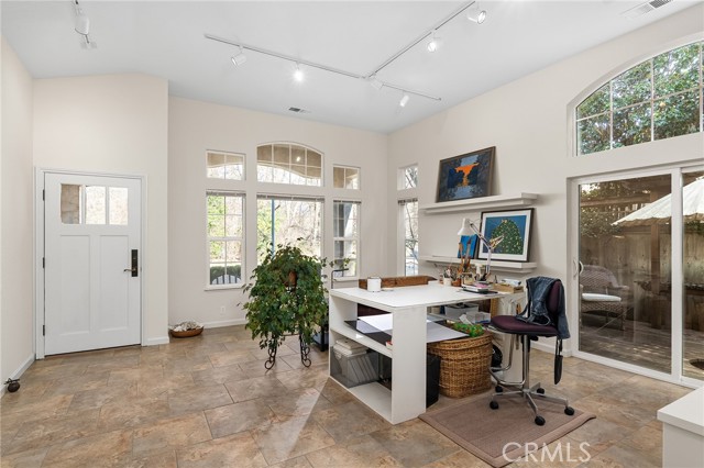 Detail Gallery Image 10 of 59 For 1975 Heritage Oak, Chico,  CA 95928 - 3 Beds | 2 Baths