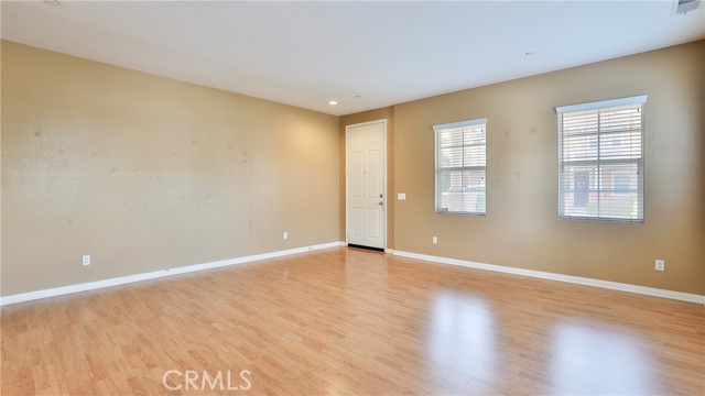 1748 Yvonne Court, Riverside CA: https://media.crmls.org/medias/67dbb18b-d8e1-4bc2-8add-fdc195f5d685.jpg