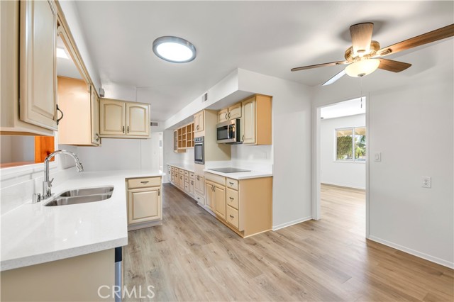 Detail Gallery Image 8 of 26 For 27294 Pinehurst Rd, Sun City,  CA 92586 - 2 Beds | 2 Baths