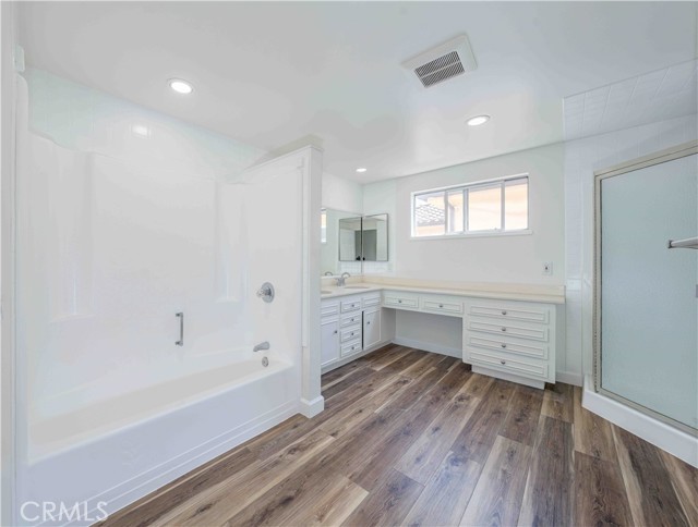 5212 Chablis Circle, Irvine CA: https://media.crmls.org/medias/67dc0180-4e1c-48e0-ae60-fc55b7c7397e.jpg