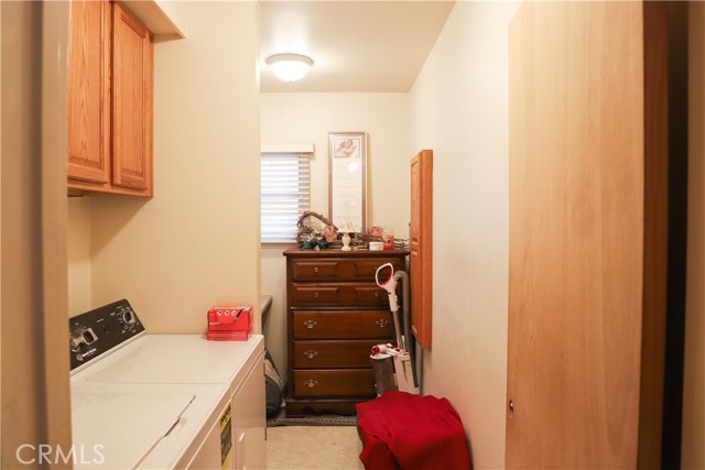 7414 Dinsdale Street, Downey CA: https://media.crmls.org/medias/67dc5aa7-f94e-41db-8caf-d2009efb75b5.jpg