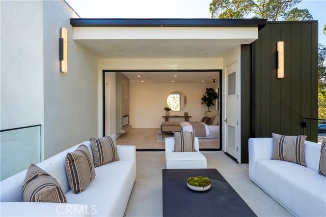 10840 Queensland, Los Angeles CA: https://media.crmls.org/medias/67dc7b97-6b2b-4d9e-9ba5-60fc4a66c6c9.jpg