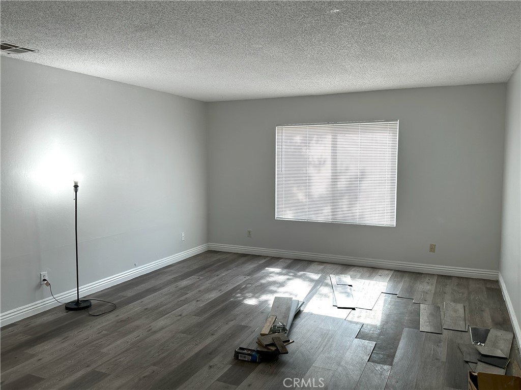 MLS #DW25181414 image #22