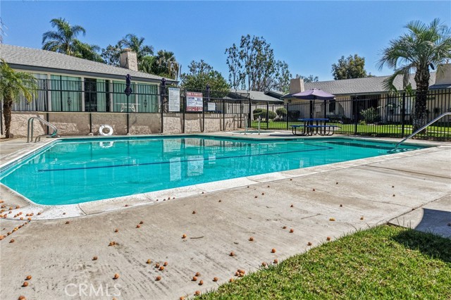 Detail Gallery Image 29 of 31 For 2891 Canyon Crest #68,  Riverside,  CA 92507 - 2 Beds | 2 Baths