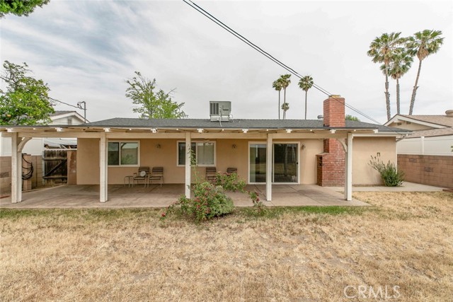 10415 Wish Avenue, Granada Hills CA: https://media.crmls.org/medias/67de728a-2a65-4253-b500-555ce3a824a1.jpg