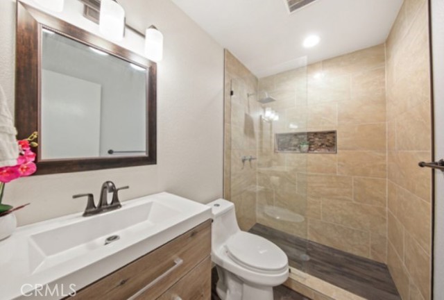 Detail Gallery Image 5 of 8 For 425 Autumn Dr #12 Ct, San Marcos,  CA 92069 - 2 Beds | 2 Baths