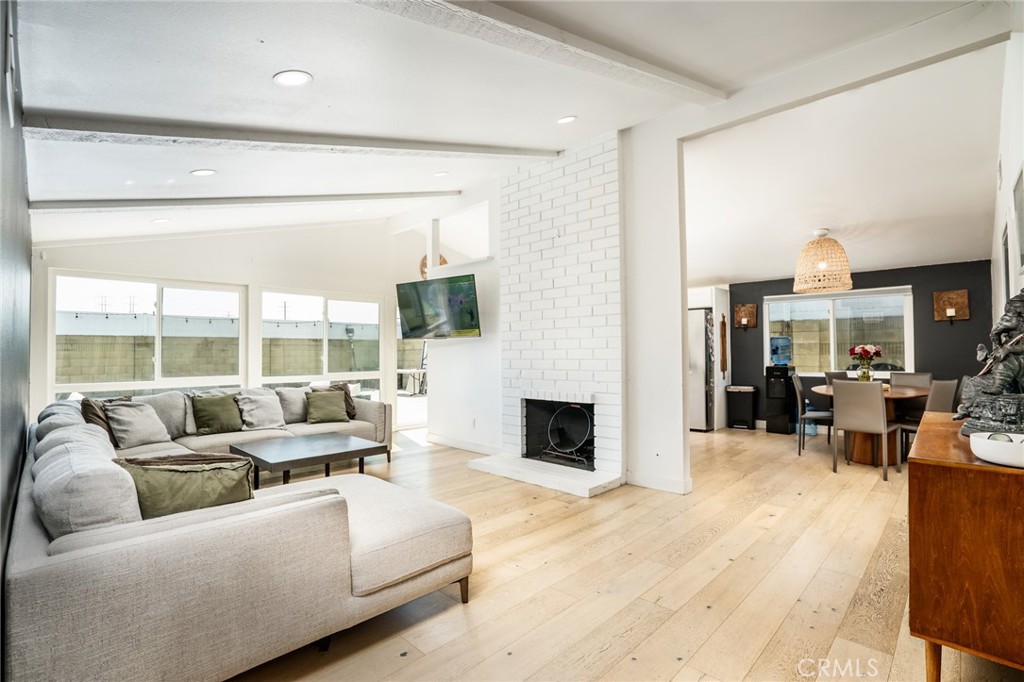 67df367f Db97 4093 Bb76 5cf57564cc33