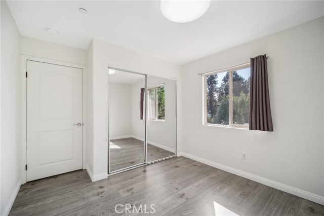 Detail Gallery Image 16 of 37 For 17311 Chatsworth St #4,  Granada Hills,  CA 91344 - 3 Beds | 2/1 Baths