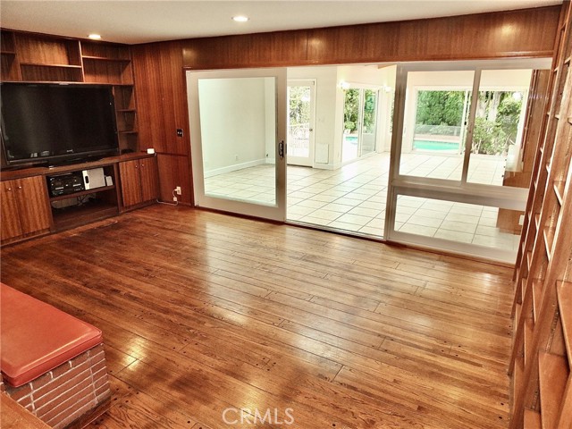 5510 E La Pasada E Street, Long Beach CA: https://media.crmls.org/medias/67e157a1-8910-40cd-8518-1e1ad808bb41.jpg