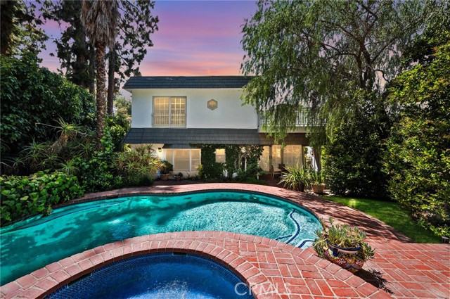 17034 Escalon Drive, Encino CA: https://media.crmls.org/medias/67e27101-36dc-4ff0-9e79-4ec9247c9419.jpg