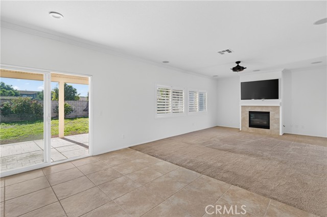 Detail Gallery Image 3 of 14 For 14937 Edgewood, Corona,  CA 92880 - 3 Beds | 2/1 Baths