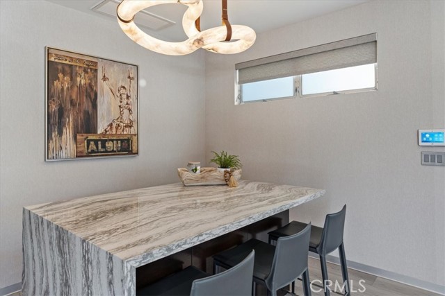 29 W Neapolitan Lane, Long Beach CA: https://media.crmls.org/medias/67e2d504-9d52-4e30-9538-be11dccb66ee.jpg