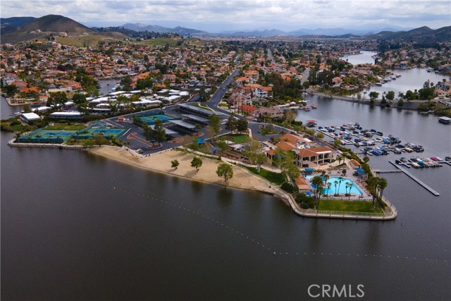 23849 Canyon Lake N Drive, Canyon Lake CA: https://media.crmls.org/medias/67e2e5da-81f2-4eb7-861d-27fdf0ef39ce.jpg