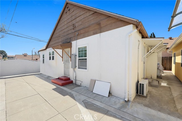 111 Los Higos Street, Alhambra CA: https://media.crmls.org/medias/67e2eb10-70c5-484a-89ff-6a9949fe0ea6.jpg