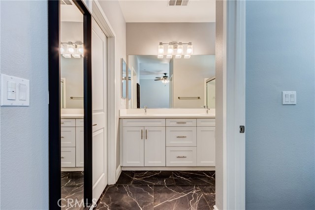 Detail Gallery Image 29 of 44 For 625 Savi Dr #102,  Corona,  CA 92878 - 3 Beds | 3/1 Baths