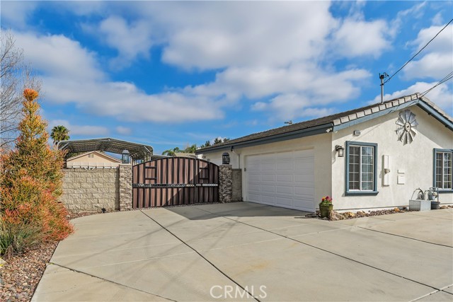 Detail Gallery Image 4 of 55 For 34990 County Line, Yucaipa,  CA 92399 - 3 Beds | 2 Baths