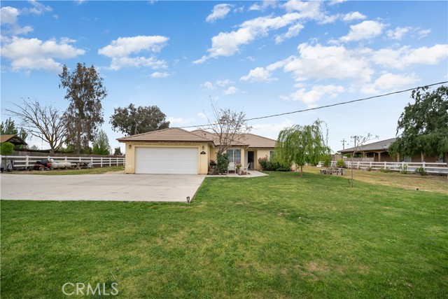 Detail Gallery Image 1 of 20 For 5731 Judd St, Bakersfield,  CA 93314 - 3 Beds | 2 Baths