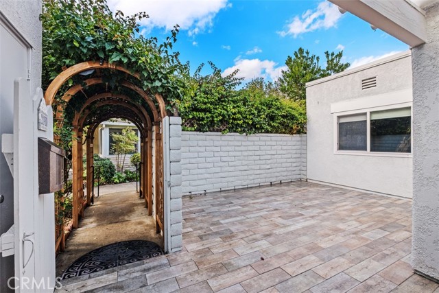 Detail Gallery Image 5 of 32 For 2198 via Mariposa #D,  Laguna Woods,  CA 92637 - 2 Beds | 2 Baths