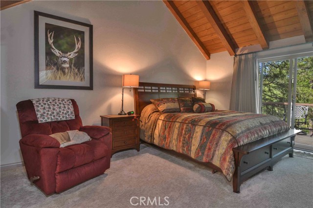 Detail Gallery Image 15 of 24 For 517 Sugar Pine Dr, Lake Arrowhead,  CA 92352 - 2 Beds | 2 Baths