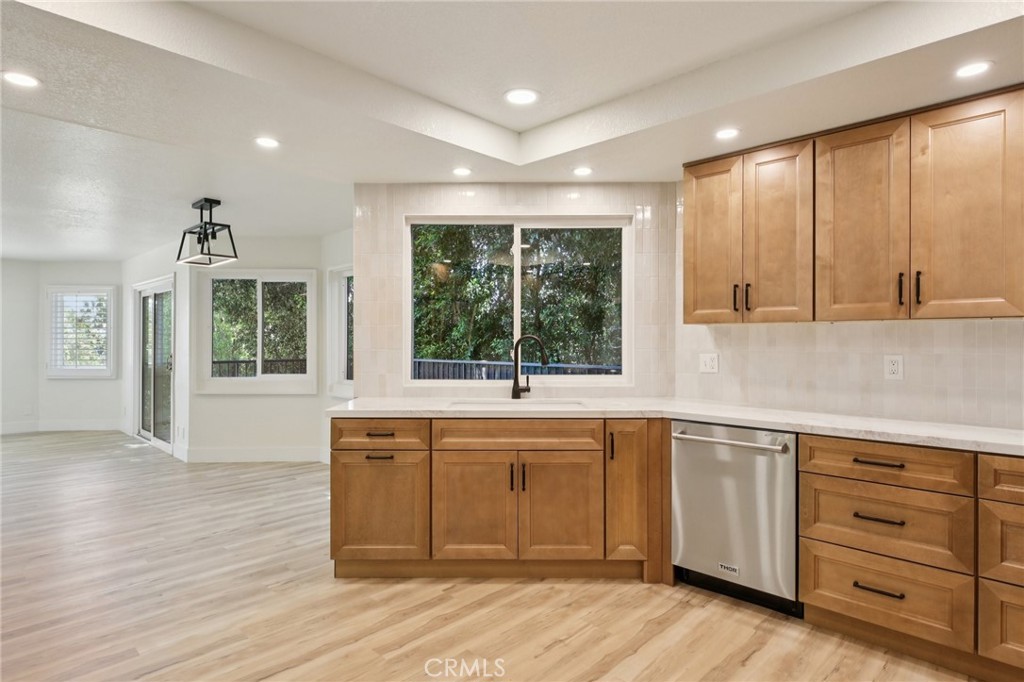 MLS #CV25181348 image #10