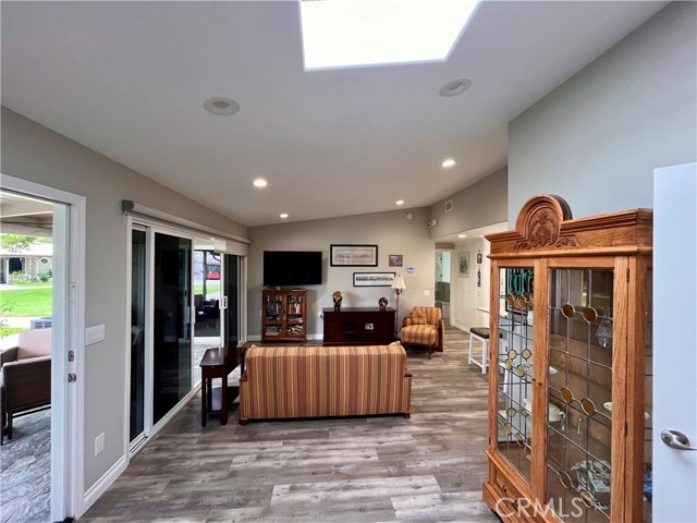 13261 Southport Ln., M8-184I, Seal Beach CA: https://media.crmls.org/medias/67e6209a-4acb-484d-81fe-4b79e4152043.jpg