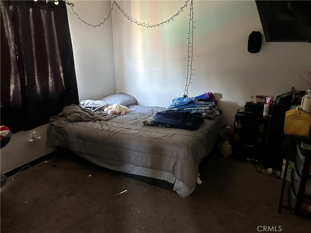 https://media.crmls.org/medias/67e6f0e8-8d76-414f-84fe-b68a2cb9e4cd.jpg?preset=X-Large