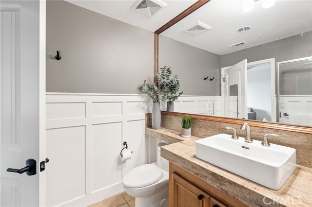 2001 Artesia Boulevard, Redondo Beach, California 90278, 1 Bedroom Bedrooms, ,1 BathroomBathrooms,Residential,Sold,Artesia,SB22258185