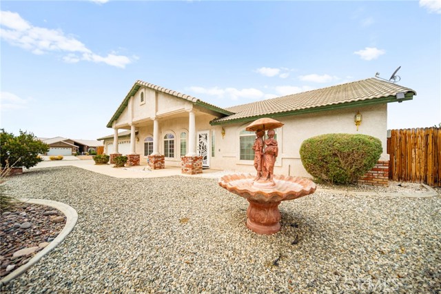12710 Yorkshire Drive, Apple Valley CA: https://media.crmls.org/medias/67e7c2ff-9af5-4986-b043-0aad8459fe5c.jpg