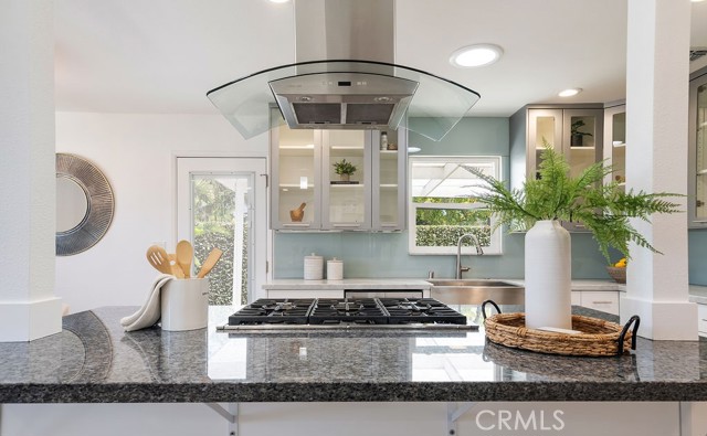Detail Gallery Image 5 of 31 For 511 S Loretta Dr, Orange,  CA 92869 - 3 Beds | 1 Baths
